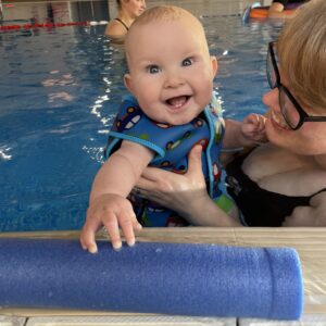 Swimming lessons for children under 3